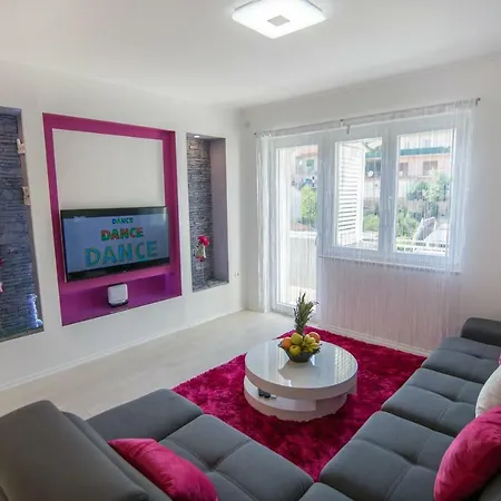 Lucia Appartement Šibenik