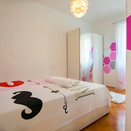 Apartment Lucia Sibenik