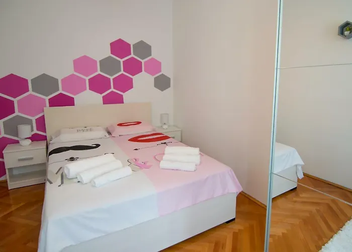 Lucia Διαμέρισμα *